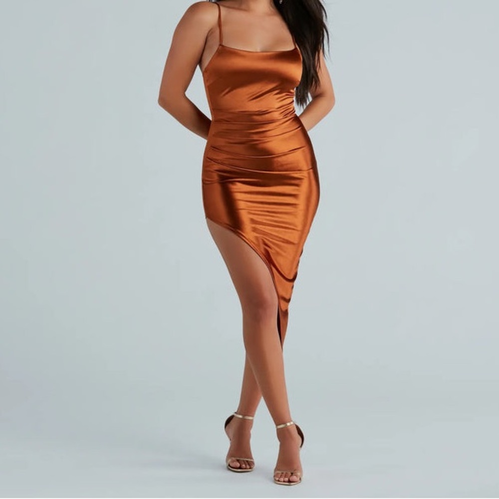 Silouette dress copper NWT